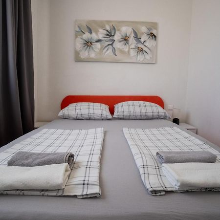 Apartments Pavic Вир Экстерьер фото