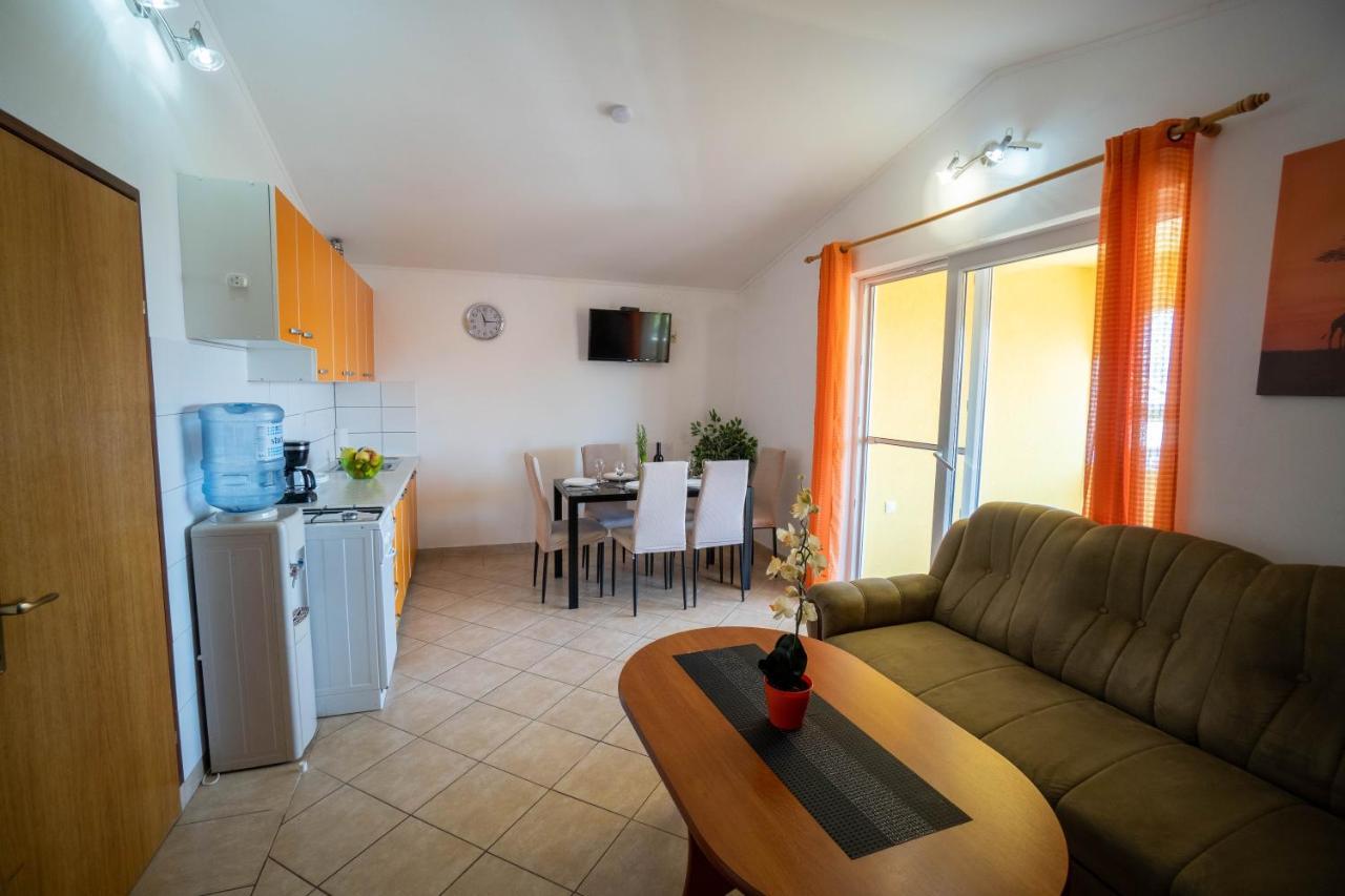 Apartments Pavic Вир Экстерьер фото