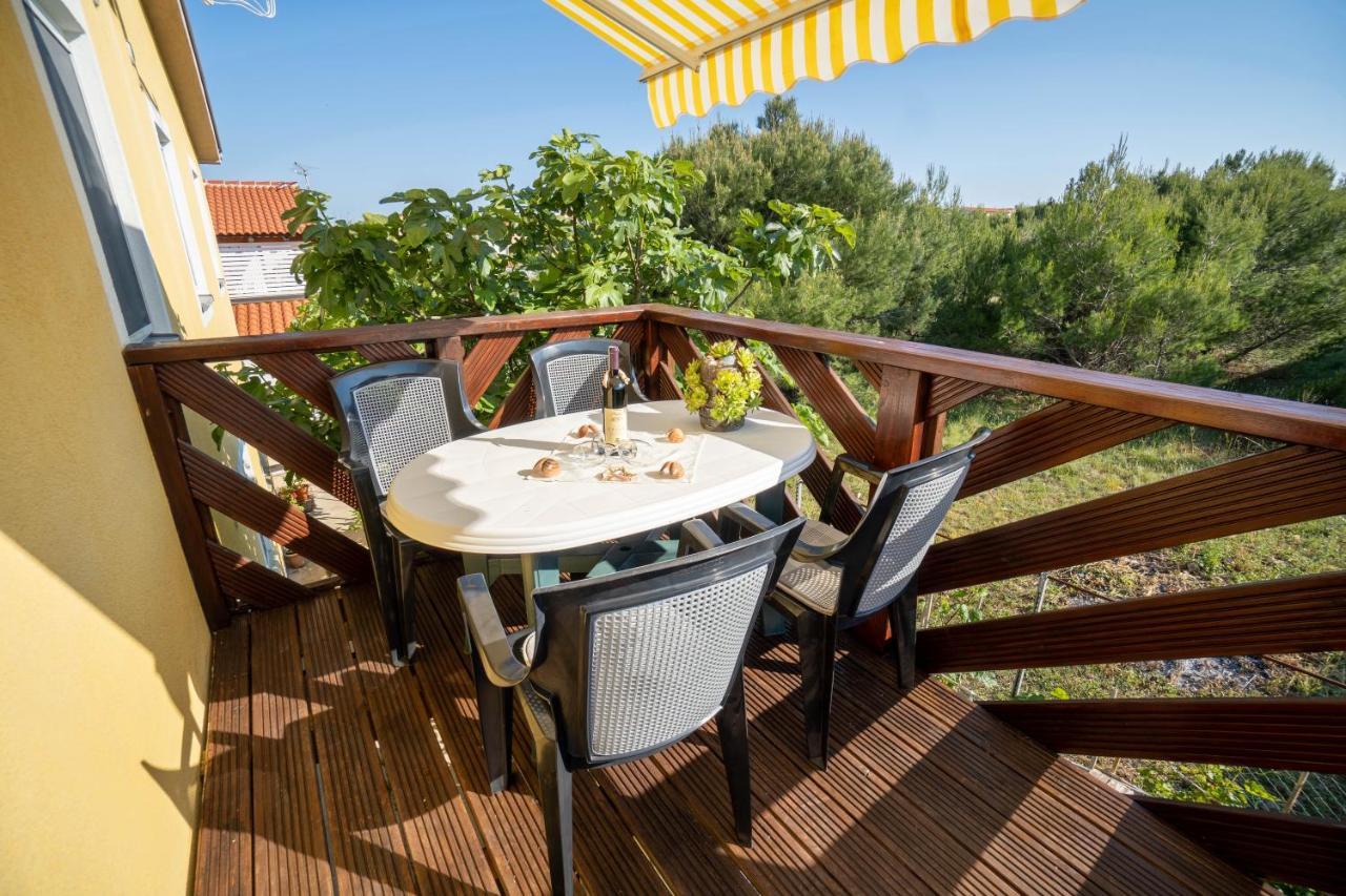 Apartments Pavic Вир Экстерьер фото