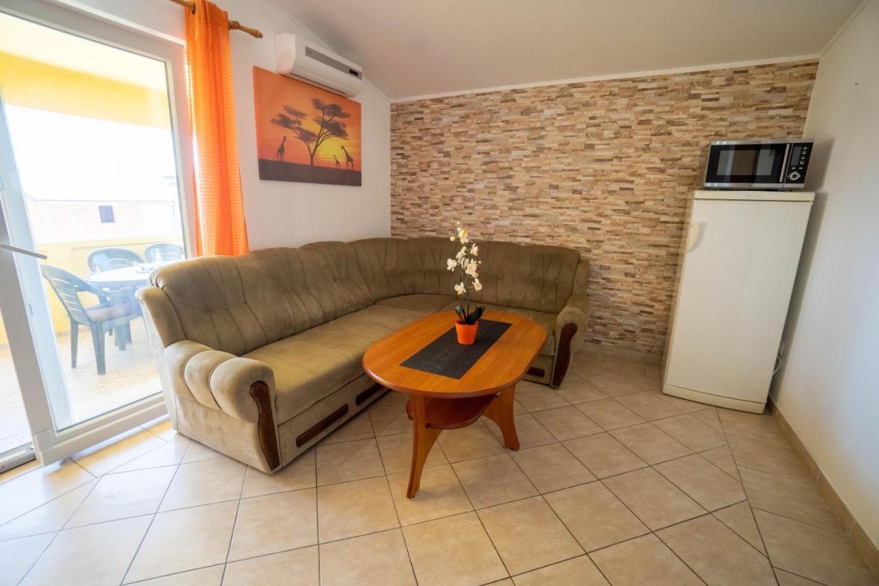 Apartments Pavic Вир Экстерьер фото