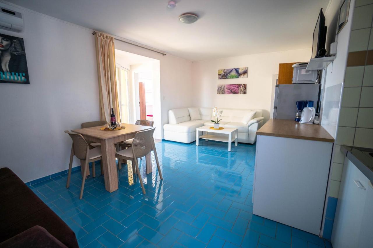 Apartments Pavic Вир Экстерьер фото