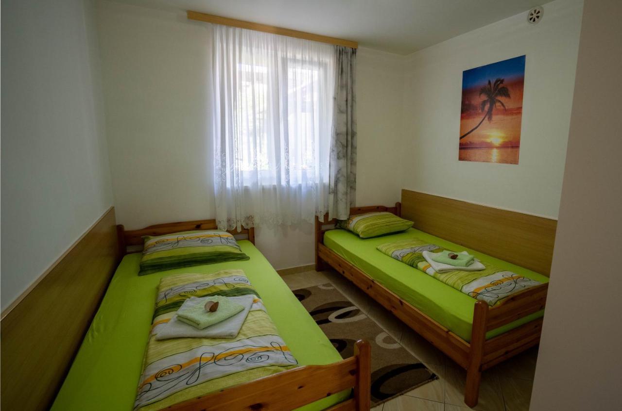 Apartments Pavic Вир Экстерьер фото