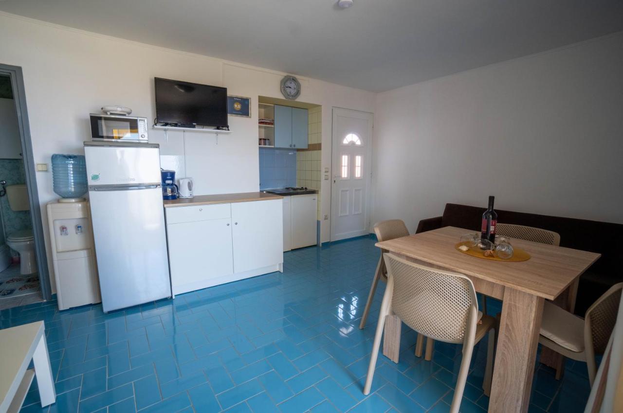 Apartments Pavic Вир Экстерьер фото