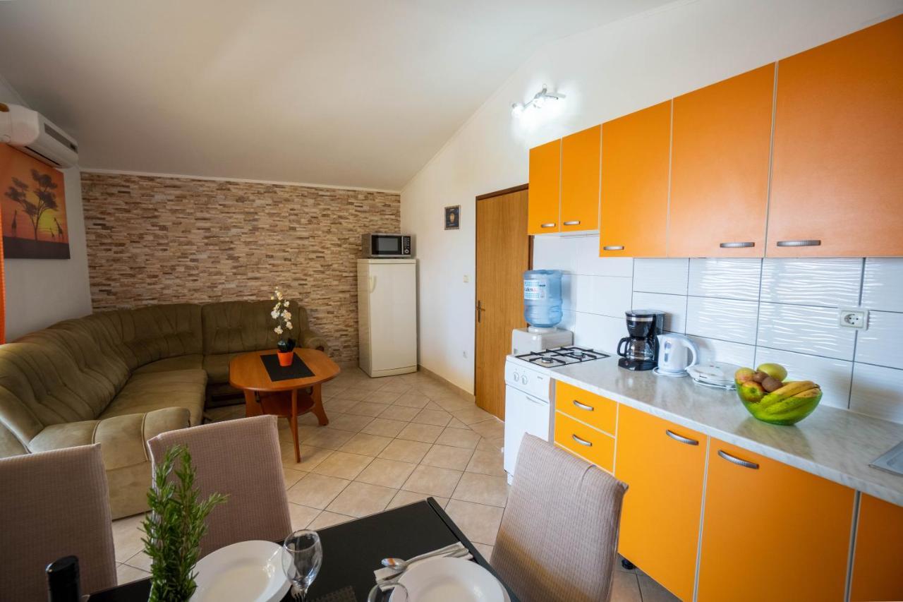 Apartments Pavic Вир Экстерьер фото