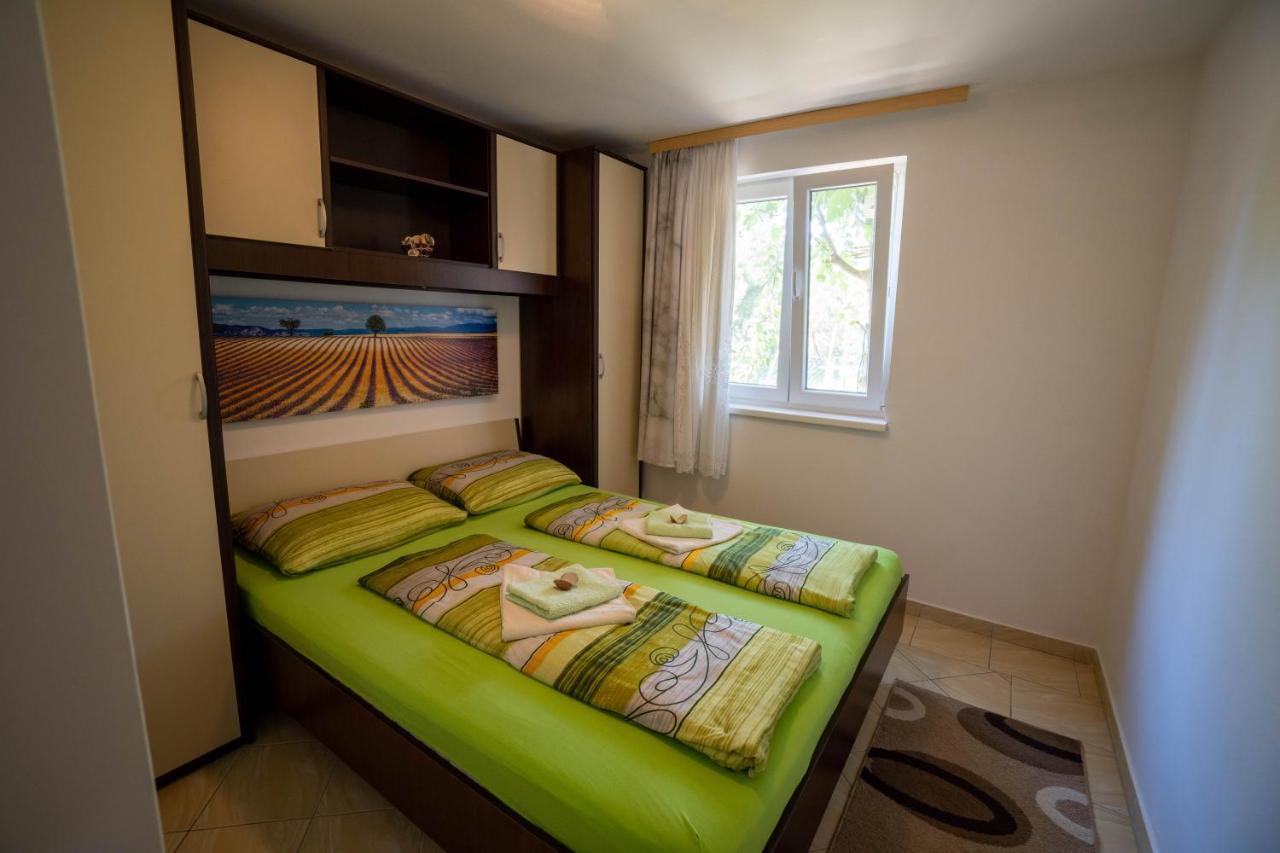 Apartments Pavic Вир Экстерьер фото