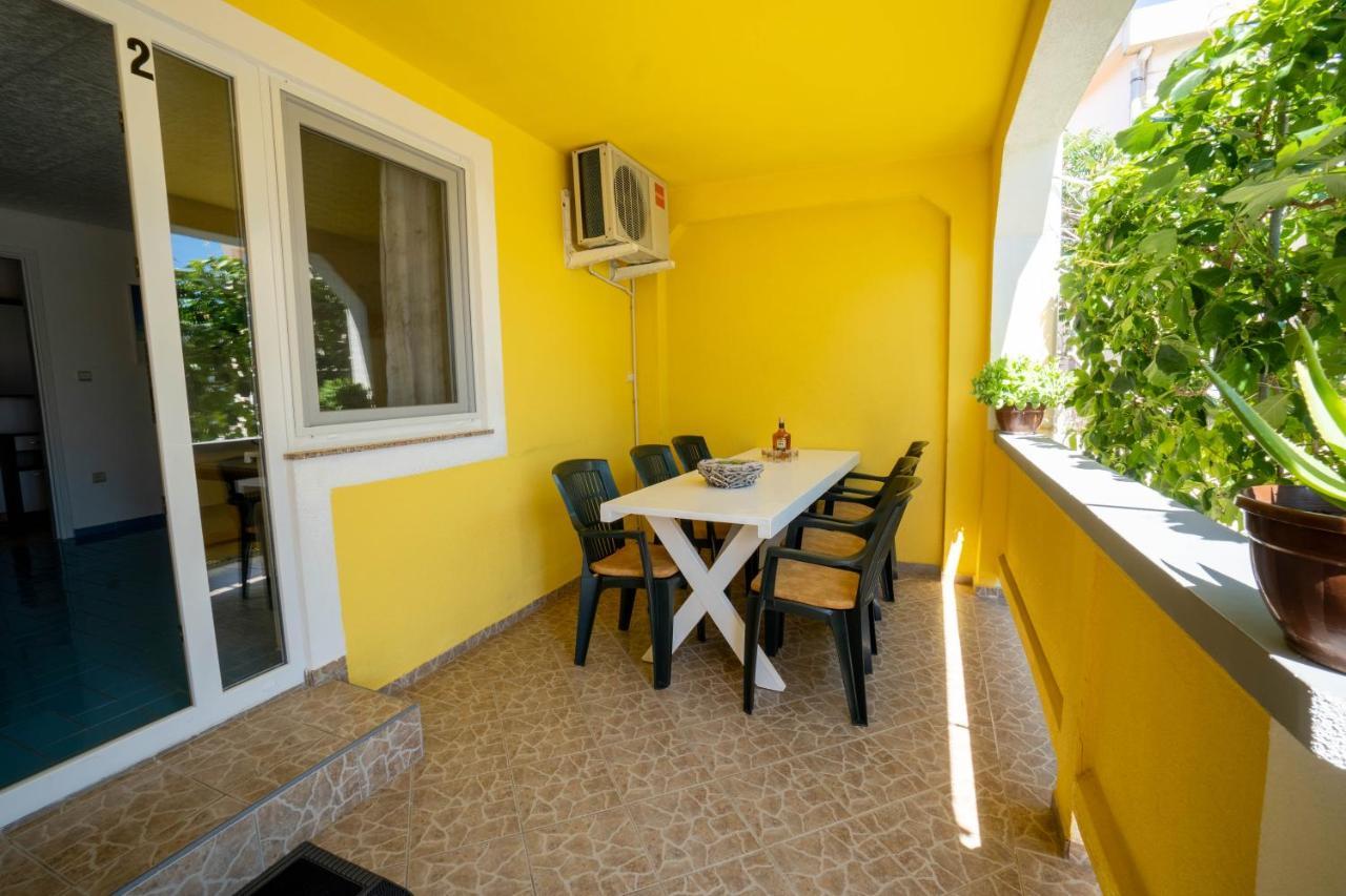 Apartments Pavic Вир Экстерьер фото